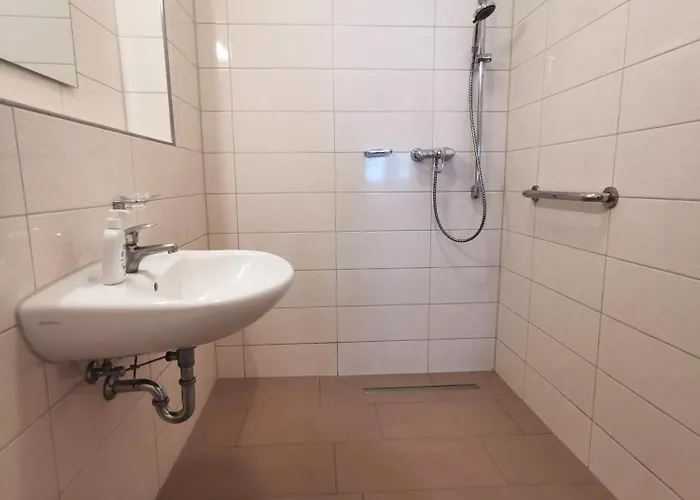 アパート Unsere Barrierefreie Perle Mit Terrasse Im Bernsteinhaus Zingst - 1 -